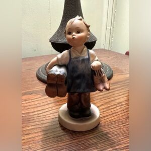 Hummel #143 “Boots” 5.25” W Germany